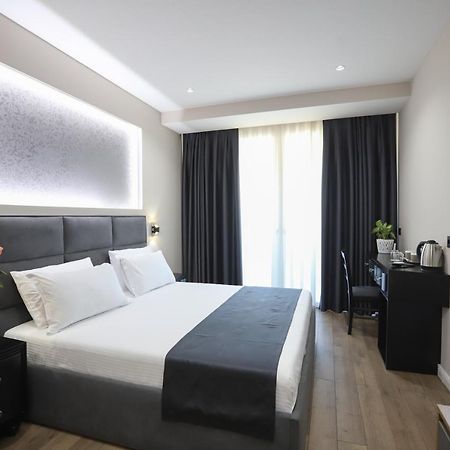 Imperator Hotel Tirana Exteriör bild