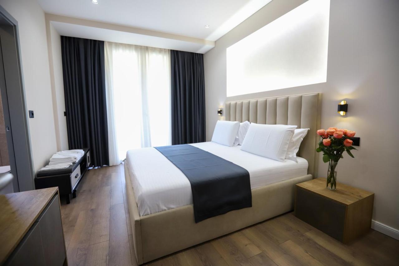 Imperator Hotel Tirana Exteriör bild